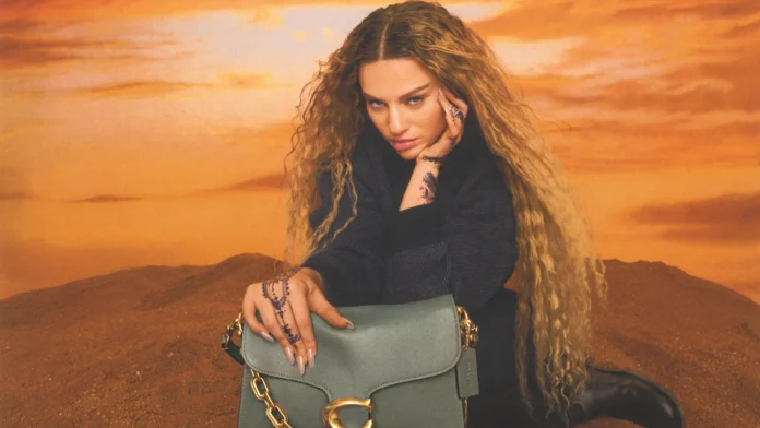 إليانا، النجمة العربية الصاعدة، تتألق في حملة 